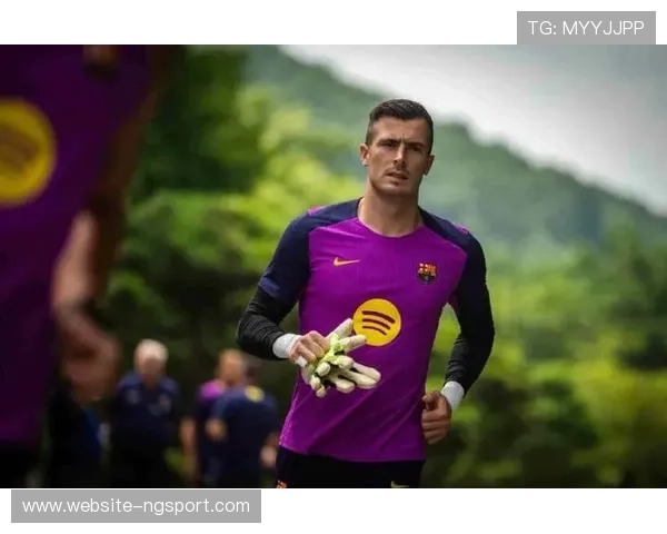 佩尼亚租借埃尔切反戈旧主，巴萨青训门将谈备战心得