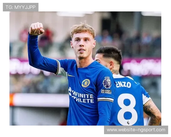 奥赖利位置转变的启示,曼城青训中场展现多面手特质 奥赖利位置转变的启示,曼城青训中场展现多面手特质